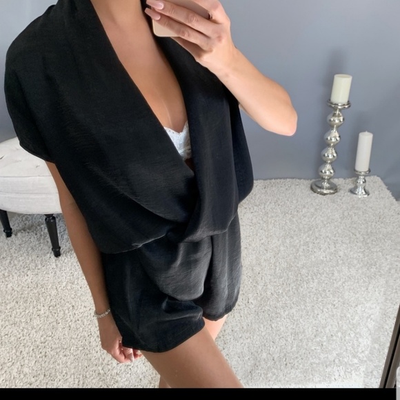 Black romper - Picture 2 of 3